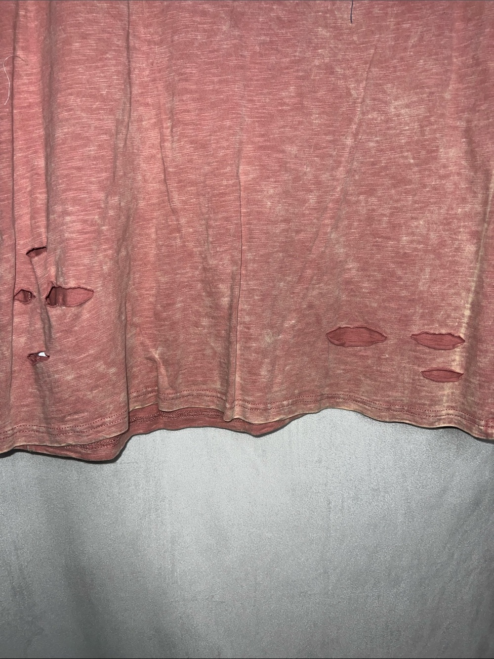 Oli & Hali Oversized Large Distressed Star Lace Graphic Tee - Mauve Pink PTP 25” - Picture 7 of 7